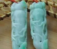 翡翠A货玉器挂件「人生如意」品鉴 飘翠花里的东方诗意与匠心祝福